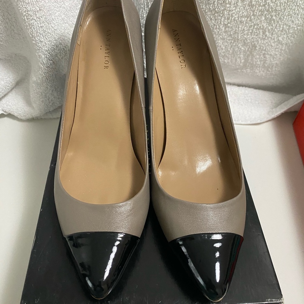 Ann Taylor heels